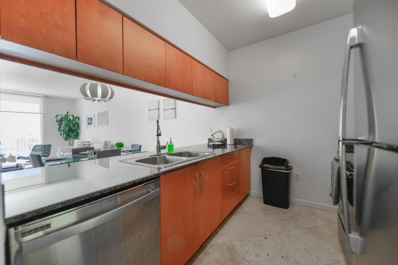 Amazing Apartment In The Heart Of Brickell Miami Eksteriør billede